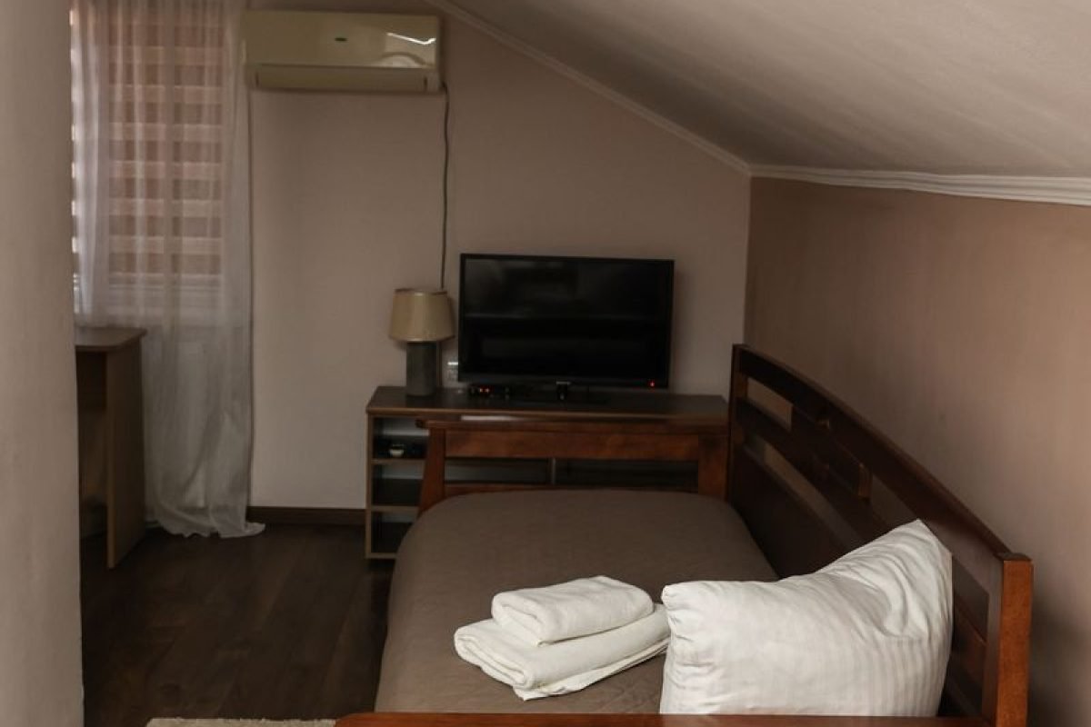 номер 1 (4) - Лісова Казка