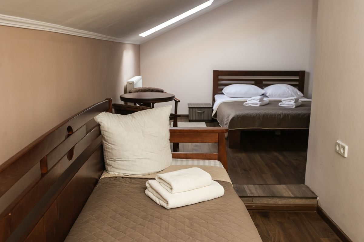 номер 1 (5) - Лісова Казка