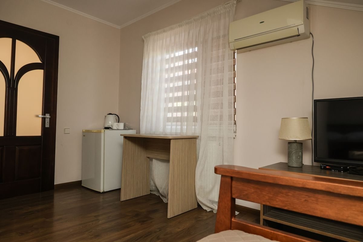 номер 1 (6) - Лісова Казка