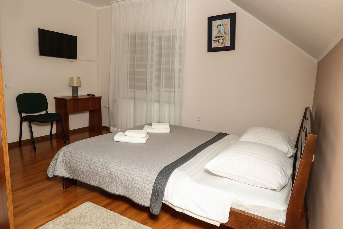 номер 11 (5) - Лісова Казка