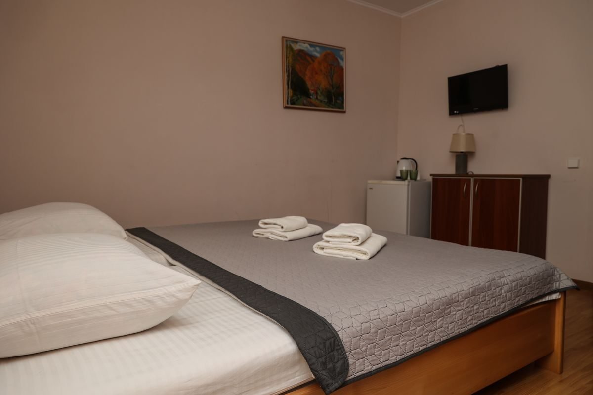 номер 12 (6) - Лісова Казка