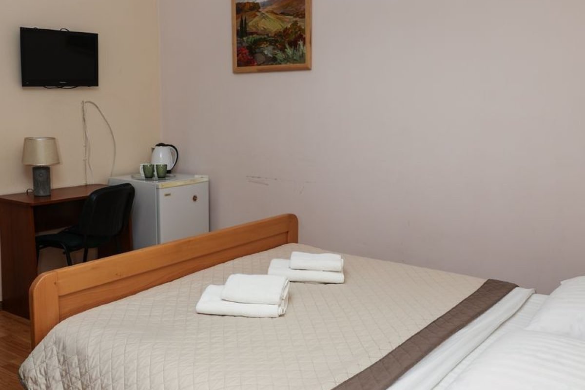 номер 13 (8) - Лісова Казка