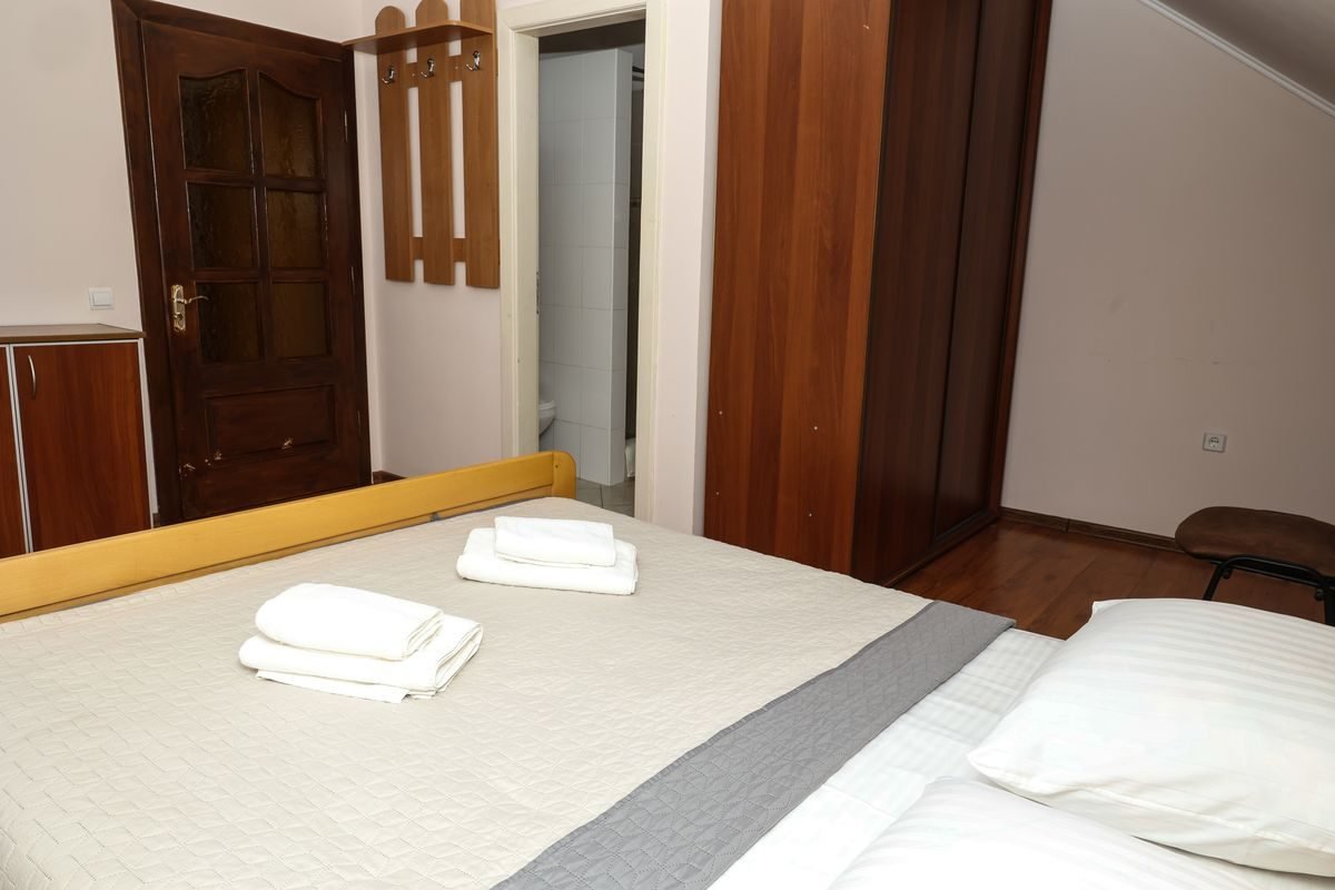 номер 9 (3) - Лісова Казка