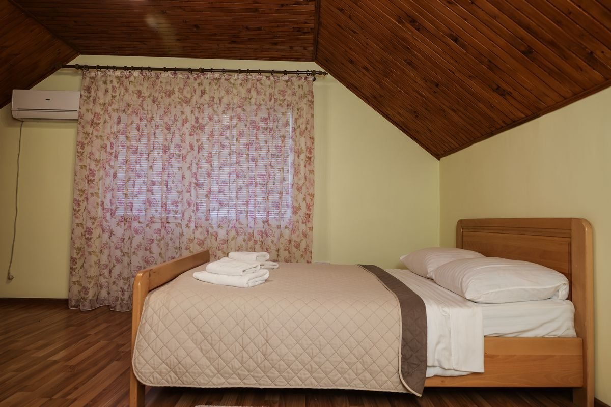 номер 14 (5) - Лісова Казка