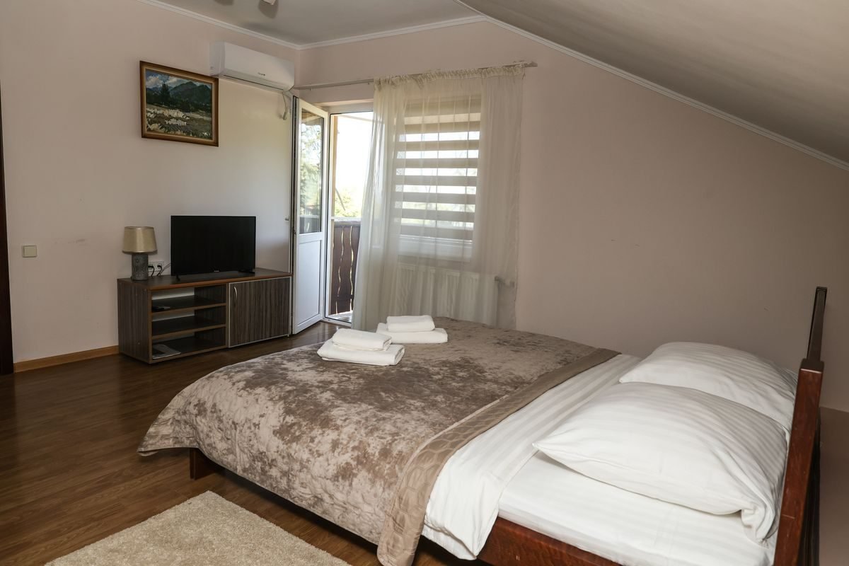 номер 3 (2) - Лісова Казка