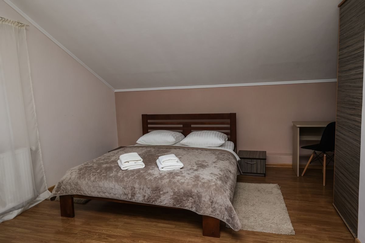 номер 3 (4) - Лісова Казка