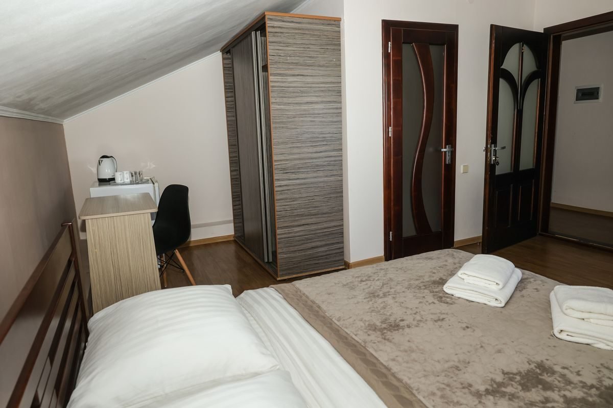 номер 3 (6) - Лісова Казка