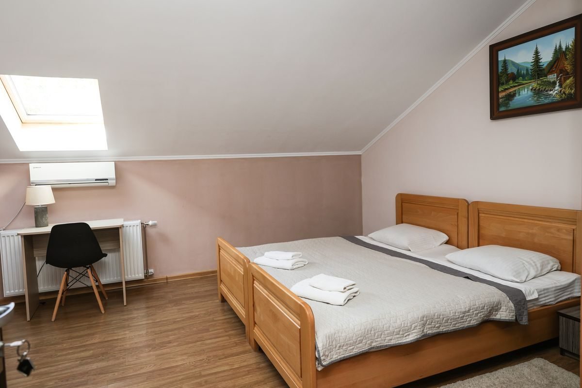 номер 4 (1) - Лісова Казка