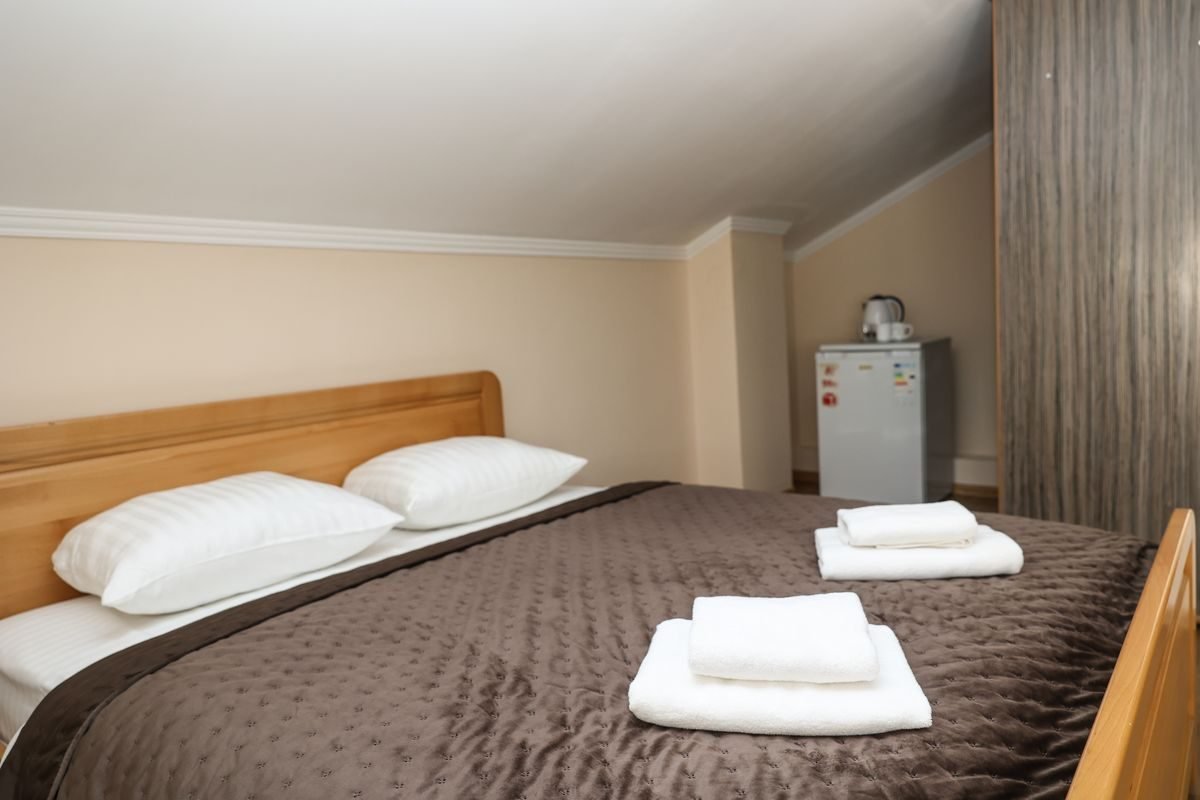 номер 6 (5) - Лісова Казка